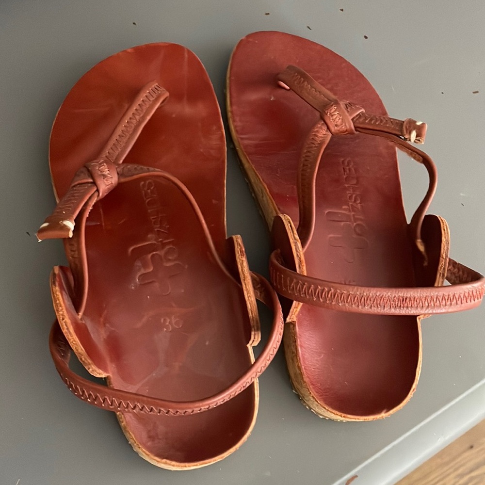 OTZShoes New OeTZI3300 Otz Leather Tara. New no tags or box. Womens size 6/ 36